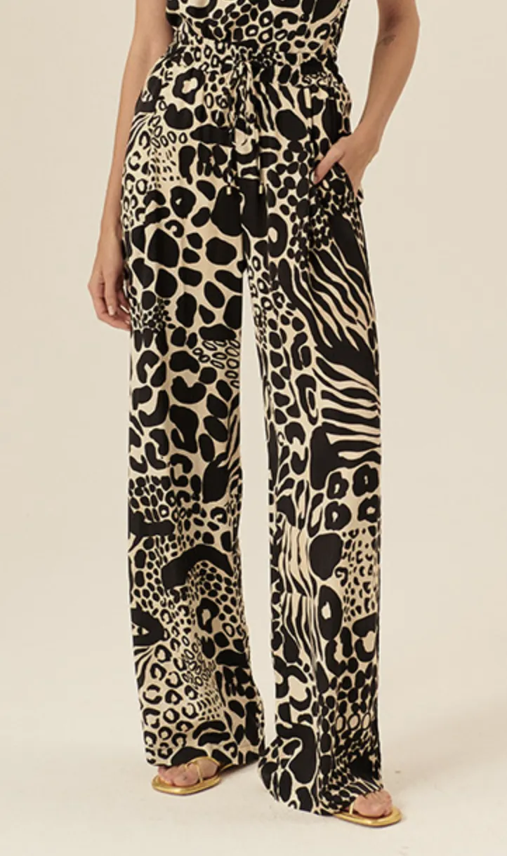 Averie Pants by Exquise in Black/Beige