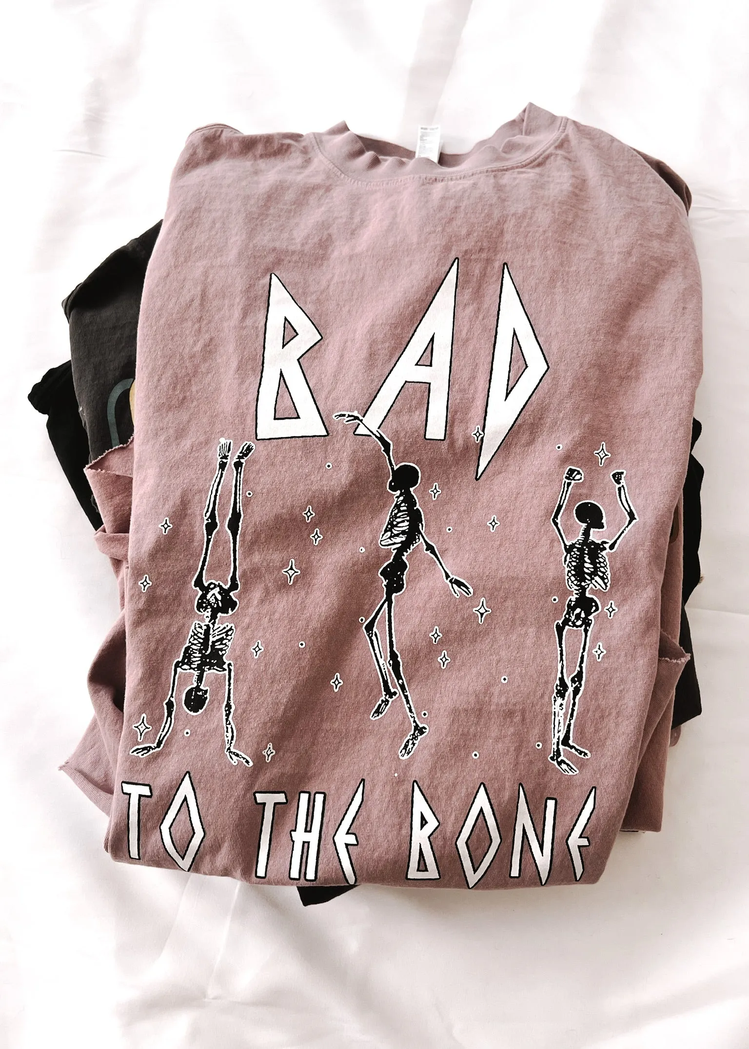 BAD TO THE BONE SIDE SLIT TEE