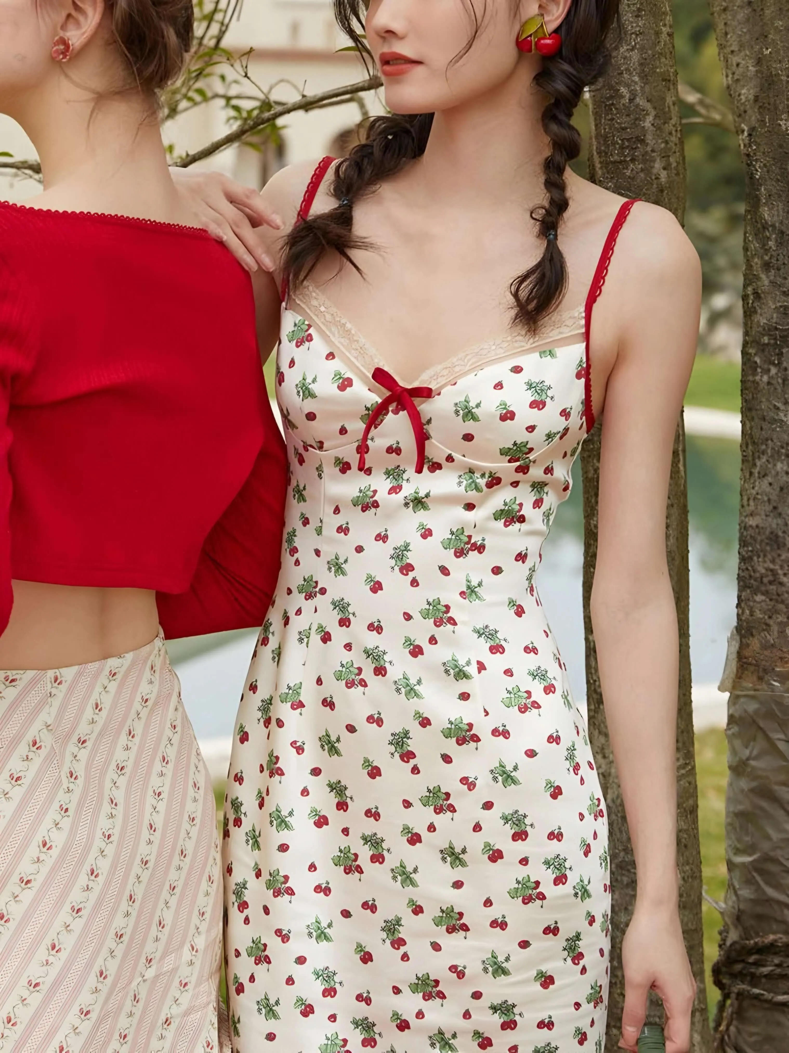 Flytonn- Strawberry Farm Dress