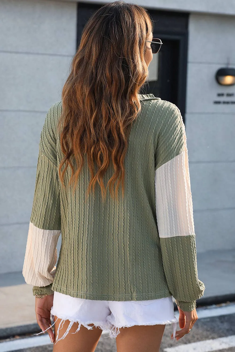 Pari -  Colorblock Long Sleeve V Neck Top - Green
